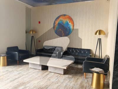 دی سپرنگ آپارٹمنٹس ہومز مین کینال بینک روڈ,لاہور میں 1 کمرے کا 3 مرلہ فلیٹ 43.0 ہزار میں کرایہ پر دستیاب ہے۔