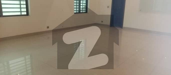 4 bed with roof west open 2nd floor