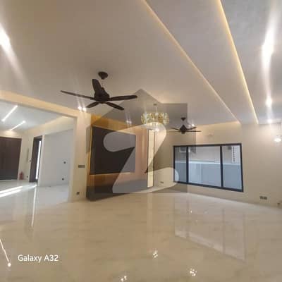 ڈی ایچ اے ڈیفینس فیز 1 ڈی ایچ اے ڈیفینس,اسلام آباد میں 6 کمروں کا 1 کنال مکان 13.25 کروڑ میں برائے فروخت۔