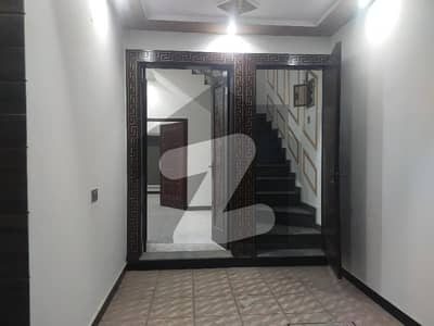 الکبیر فیز 2 - بلاک سی الکبیر ٹاؤن - فیز 2,الکبیر ٹاؤن,رائیونڈ روڈ,لاہور میں 3 کمروں کا 3 مرلہ مکان 60.0 ہزار میں کرایہ پر دستیاب ہے۔