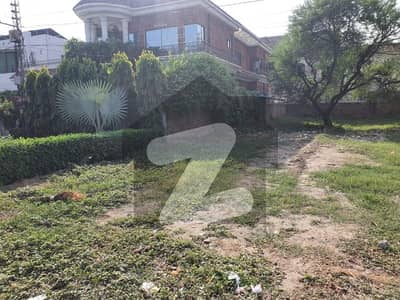 5 MARLA PLOT PRIME LOCATION FOE SALE