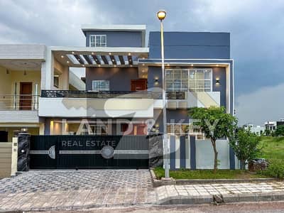 بحریہ ٹاؤن فیز 8 ۔ بلاک ایچ بحریہ ٹاؤن فیز 8,بحریہ ٹاؤن راولپنڈی,راولپنڈی میں 10 مرلہ مکان 3.9 کروڑ میں برائے فروخت۔