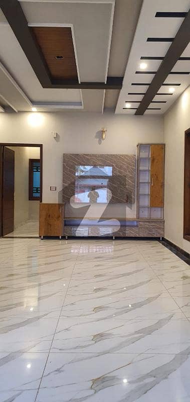 گلشنِ اقبال - بلاک 3 گلشنِ اقبال,گلشنِ اقبال ٹاؤن,کراچی میں 3 کمروں کا 10 مرلہ بالائی پورشن 1.35 لاکھ میں کرایہ پر دستیاب ہے۔