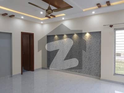 ایڈن سٹی ایڈن,لاہور میں 5 کمروں کا 1 کنال مکان 5.85 کروڑ میں برائے فروخت۔