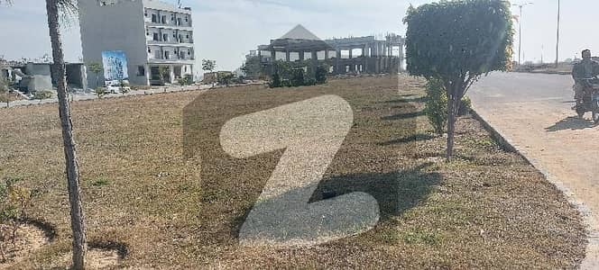 ایئرپورٹ گرین گارڈن کشمیر ہائی وے,اسلام آباد میں 7 مرلہ رہائشی پلاٹ 75.0 لاکھ میں برائے فروخت۔