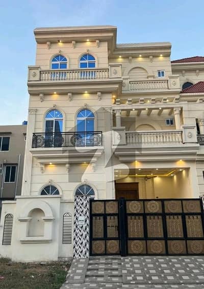 سٹی ہاؤسنگ سوسائٹی گوجرانوالہ میں 4 کمروں کا 5 مرلہ مکان 1.9 کروڑ میں برائے فروخت۔