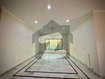 1 Kanal Ground Portion | Separate Entrance