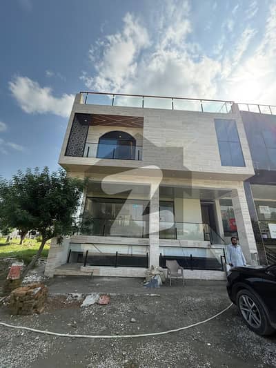 In Gulberg Residencia - Block I Building Sized 900 Square Feet For sale