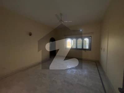 زمزمہ کراچی میں 7 کمروں کا 1 کنال مکان 5.0 لاکھ میں کرایہ پر دستیاب ہے۔