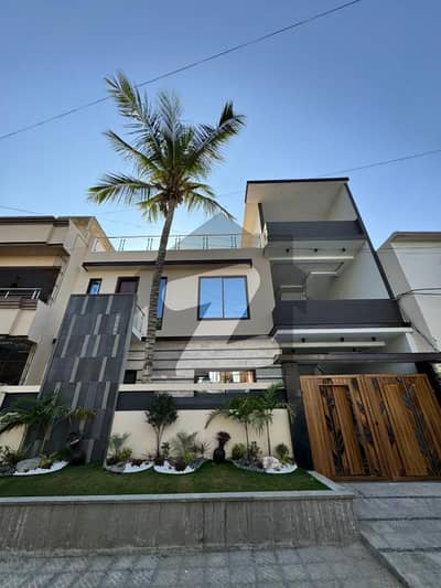 گلستانِِ جوہر ۔ بلاک 13 گلستانِ جوہر,کراچی میں 6 کمروں کا 10 مرلہ مکان 7.4 کروڑ میں برائے فروخت۔