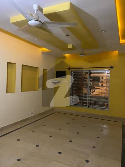 غوری ٹاؤن فیز 5بی غوری ٹاؤن,اسلام آباد میں 3 کمروں کا 7 مرلہ زیریں پورشن 48.0 ہزار میں کرایہ پر دستیاب ہے۔