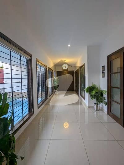 666 Square Yards House In Karachi Is Available For rent
