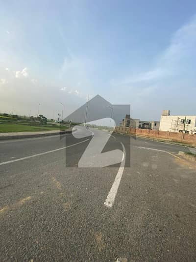 Plot No Near 421 Carpeted Road No Boundary And Graveyard Best Location