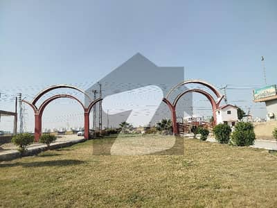 120 Square Yards House In Sadiq Livna - Sector 5 For sale