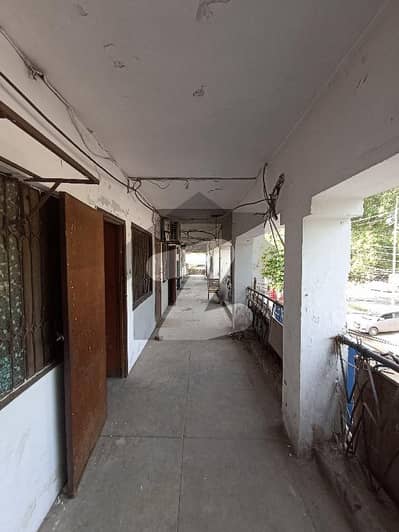 کینٹ لاہور میں 1 مرلہ دکان 24.0 ہزار میں کرایہ پر دستیاب ہے۔