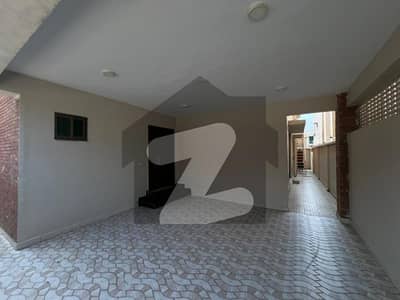 عسکری 3 ڈی ایچ اے ڈیفینس,ملتان میں 4 کمروں کا 12 مرلہ مکان 3.22 کروڑ میں برائے فروخت۔