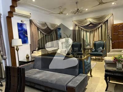 گلستانِِ جوہر ۔ بلاک 14 گلستانِ جوہر,کراچی میں 7 کمروں کا 16 مرلہ مکان 8.75 کروڑ میں برائے فروخت۔