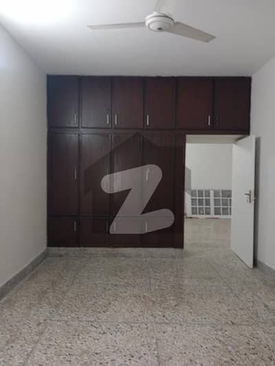 جی ۔ 10/3 جی ۔ 10,اسلام آباد میں 6 کمروں کا 1 کنال مکان 14.8 کروڑ میں برائے فروخت۔