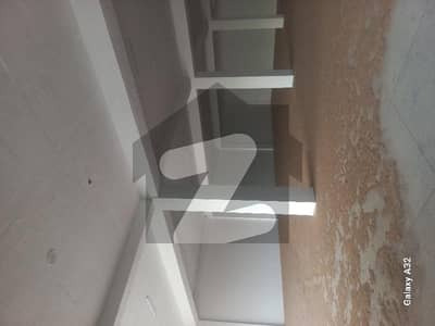 68 Lnal Factory For Sale In Gajjumata Andstril Aeria Coverd Aeria 140.000 Sq Fit Lord 1000kv Zaty Feeder Darict Great Wapda Fesing Ring Roreed Front 200 Fit