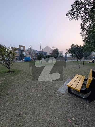 8 Marla Facing Park Plot For Sale Near to Main Gate Bahria Nasheman