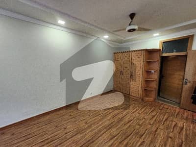 Beautiful 6 Bedroom Margalla Facing House