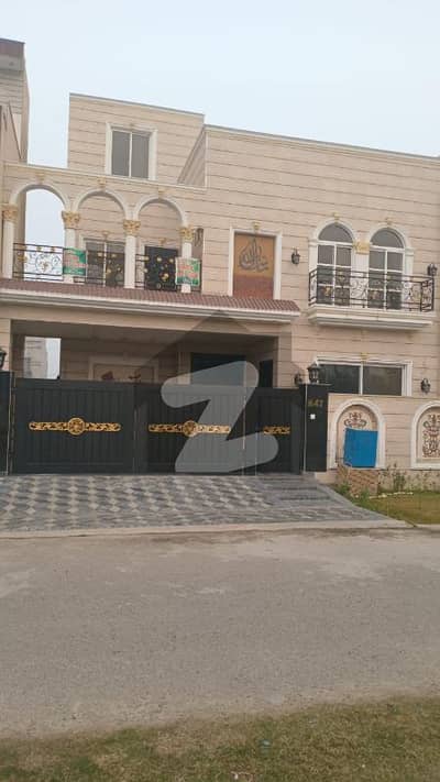 9 Marla House for Sale H Block, Bankers Avenue (Main Bedian Road, Lahore)