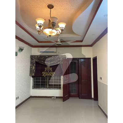 جی ۔ 11/3 جی ۔ 11,اسلام آباد میں 2 کمروں کا 8 مرلہ زیریں پورشن 1.15 لاکھ میں کرایہ پر دستیاب ہے۔