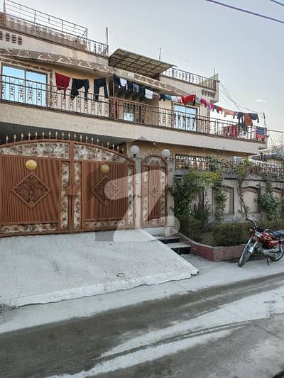 10 Marla 272 wala Double unit 2.5 unit Classical House for  sale prime location