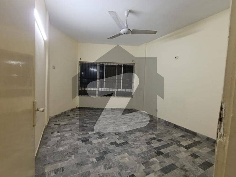 کلفٹن ۔ بلاک 4 کلفٹن,کراچی میں 2 کمروں کا 4 مرلہ فلیٹ 1.05 کروڑ میں برائے فروخت۔ کلفٹن ۔ بلاک 4 کلفٹن,کراچی میں 2 کمروں کا 4 مرلہ فلیٹ 1.05 کروڑ میں برائے فروخت۔