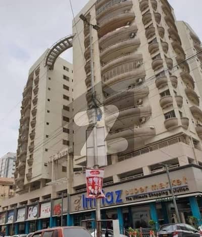Prime Location 2100 Square Feet Flat In Tariq Road Is Available