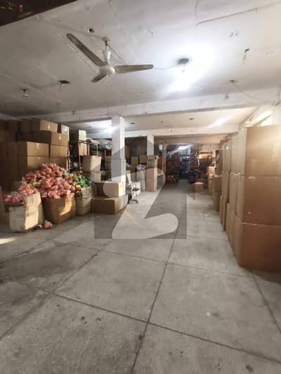 MIAN ESTATE OFFERS 5 MARLA COMMERCIAL BASEMENT Hall AVAILABLE FOR RENT FOR WAREHOUSE, OFFICE etc