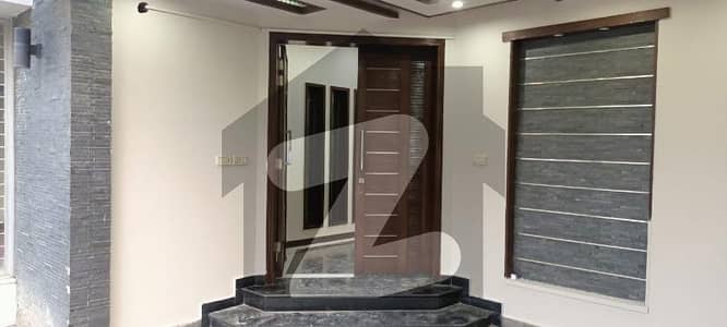 ideal location phase 5 10 Marla beautiful bungalow with attached original picture