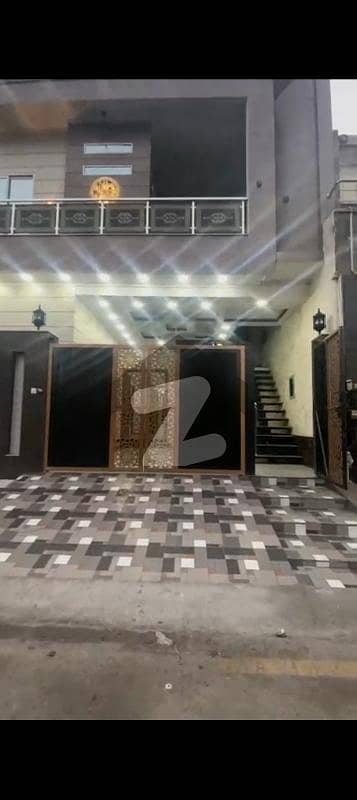 سمندری روڈ فیصل آباد میں 5 کمروں کا 5 مرلہ مکان 2.45 کروڑ میں برائے فروخت۔