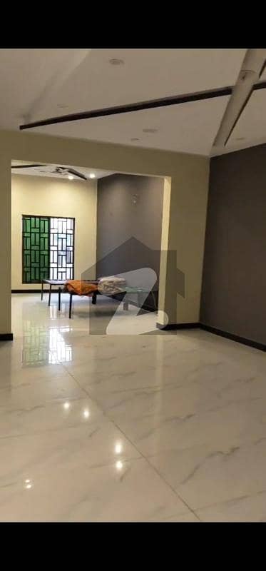 بحریہ ٹاؤن - پریسنٹ 8 بحریہ ٹاؤن کراچی,کراچی میں 5 کمروں کا 11 مرلہ مکان 2.6 کروڑ میں برائے فروخت۔