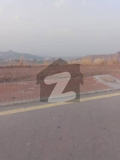 بحریہ انکلیو - سیکٹر ایف بحریہ انکلیو,بحریہ ٹاؤن,اسلام آباد میں 1 کنال رہائشی پلاٹ 3.0 کروڑ میں برائے فروخت۔