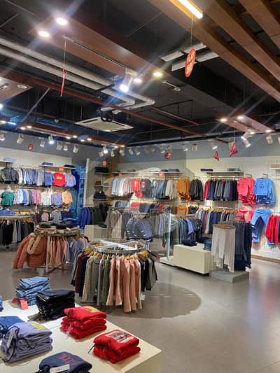 زراج ہاؤسنگ سکیم اسلام آباد میں 1 کمرے کا 1 مرلہ دکان 40.0 لاکھ میں برائے فروخت۔