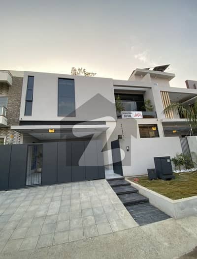 10 Marla luxurious house For Sale b17 Best location 10 Marla luxurious house For Sale b17 Best location