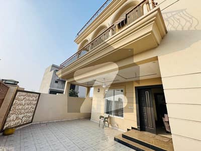 پام سٹی ہاؤسنگ سکیم گوجرانوالہ میں 5 کمروں کا 14 مرلہ مکان 4.98 کروڑ میں برائے فروخت۔