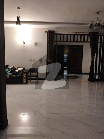 نارتھ ناظم آباد ۔ بلاک این نارتھ ناظم آباد,کراچی میں 3 کمروں کا 18 مرلہ زیریں پورشن 1.4 لاکھ میں کرایہ پر دستیاب ہے۔