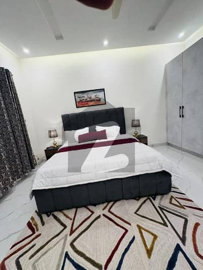 Luxury 10 Marla Fully Furnished House Par Month Available For Rent In Bahria Town Phase 8