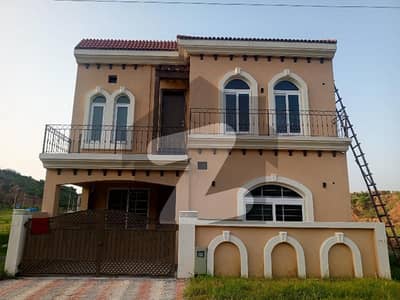 ڈی ایچ اے فیز 3 ۔ بلاک اے ڈی ایچ اے ڈیفینس فیز 3,ڈی ایچ اے ڈیفینس,اسلام آباد میں 4 کمروں کا 5 مرلہ مکان 3.3 کروڑ میں برائے فروخت۔