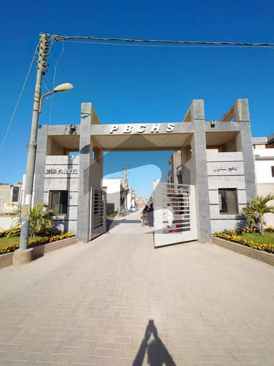 PILIBHIT SOCIETY FLAT FOR SALE