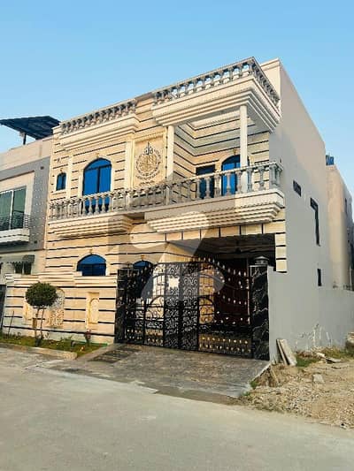 House For sale In Rs. 26000000