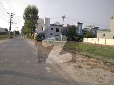 1 Kanal Residential Plot for Sale in B Block, Central Park Housing Scheme, Lahore