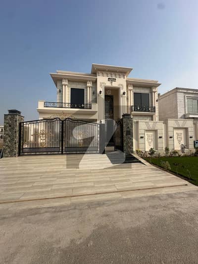 ڈی ایچ اے فیز 1 ڈی ایچ اے ڈیفینس,ملتان میں 5 کمروں کا 1 کنال مکان 5.0 کروڑ میں برائے فروخت۔