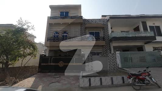 Prime Location House Sized 7 Marla Is Available For sale In Jinnah Gardens Phase 1