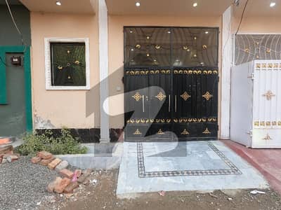 حمزہ ٹاؤن فیز 2 حمزہ ٹاؤن,لاہور میں 3 کمروں کا 3 مرلہ مکان 85.0 لاکھ میں برائے فروخت۔