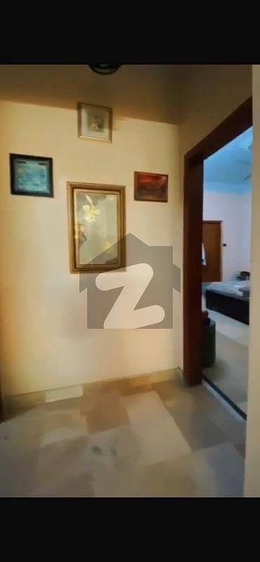 گلستانِِ جوہر ۔ بلاک 15 گلستانِ جوہر,کراچی میں 6 کمروں کا 10 مرلہ مکان 5.5 کروڑ میں برائے فروخت۔