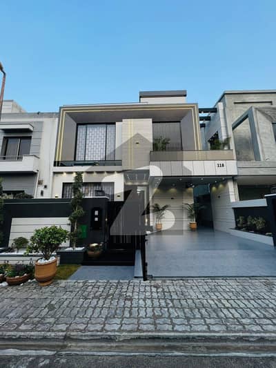 لیک سٹی میڈوز لاہور میں 4 کمروں کا 10 مرلہ مکان 3.98 کروڑ میں برائے فروخت۔