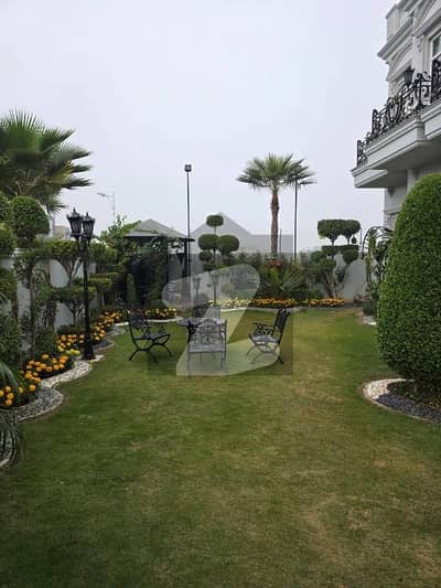 ڈی ایچ اے فیز 5 - بلاک ڈی فیز 5,ڈیفنس (ڈی ایچ اے),لاہور میں 7 کمروں کا 1 کنال مکان 19.5 کروڑ میں برائے فروخت۔